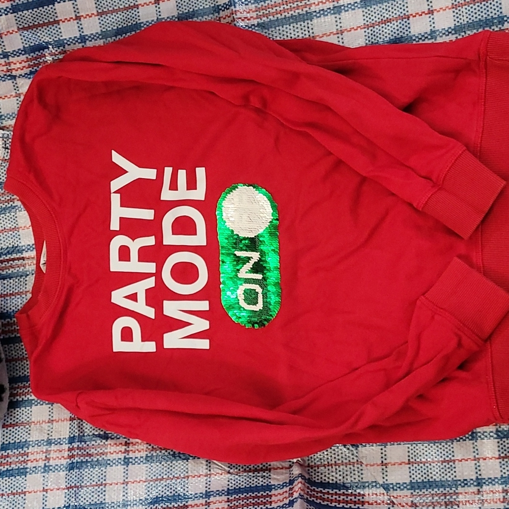 Party sweater